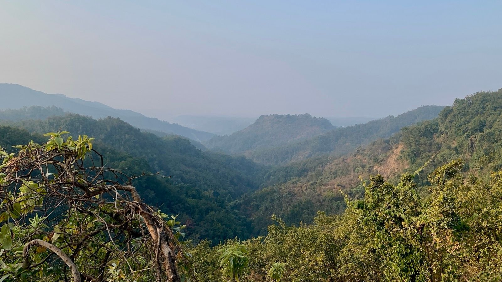 Enroute Kimadi Waterfall