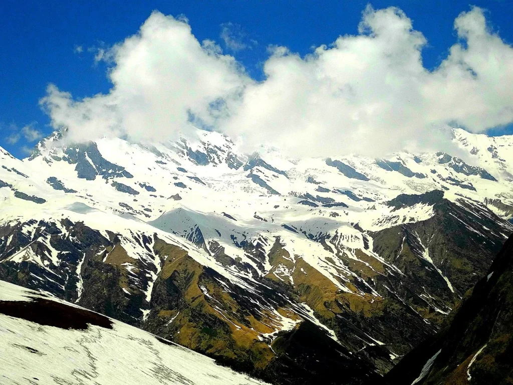 view from the baloni top from sunderdhunga