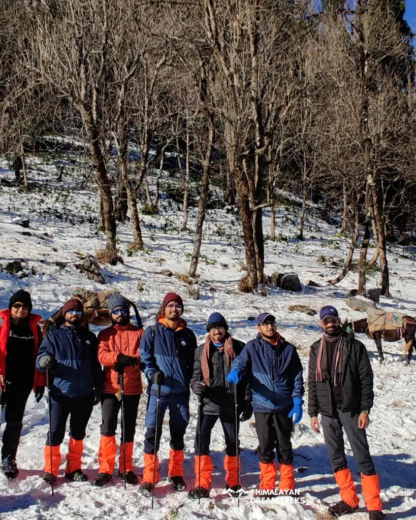 a group photo of trekkers during the Kedarkantha trek