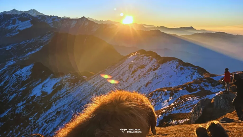 a beautiful sunrise view from kedarkantha summit