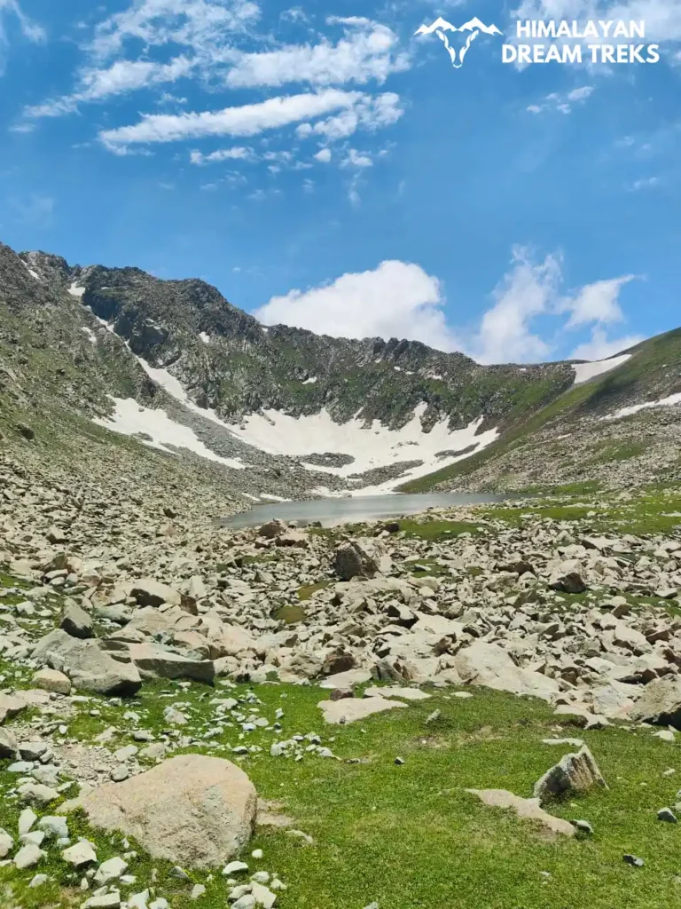 Katoria Sar is a lake in Kashmir, you come across this lake halfway through the Kaldachni Pass on the 5th day of the Pir Panjal trek, this lake is a small lake that resembles ‘Katori’ or a bowl