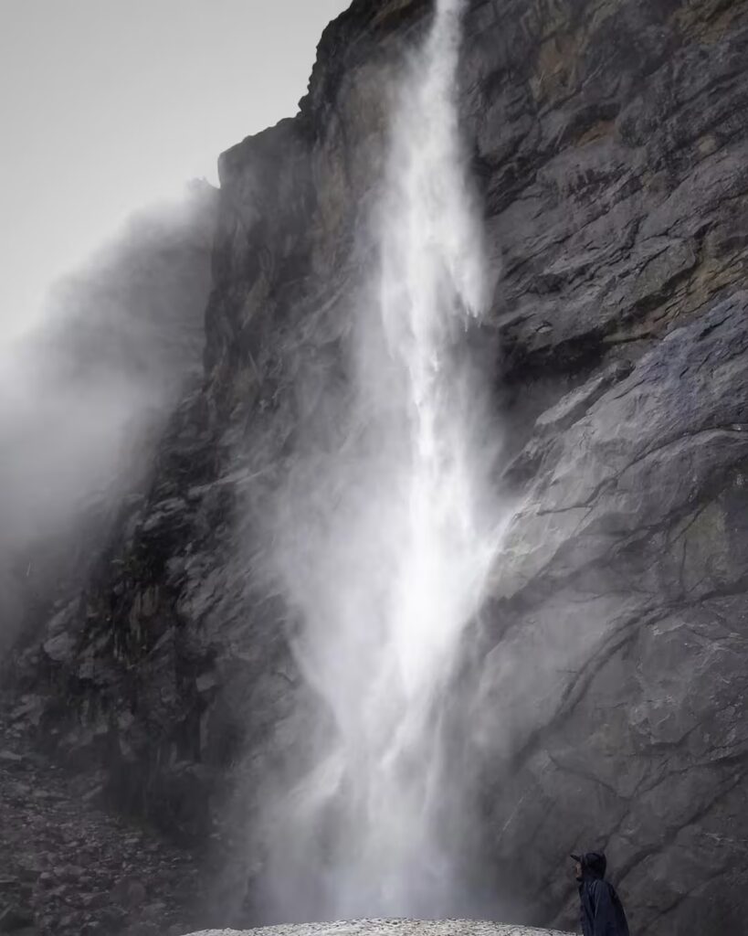Vasudhara Falls