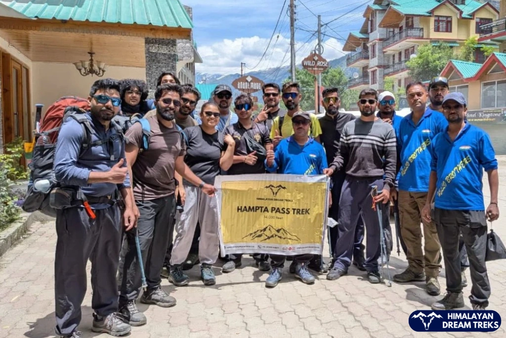 trekkers start the journey of hampta pass