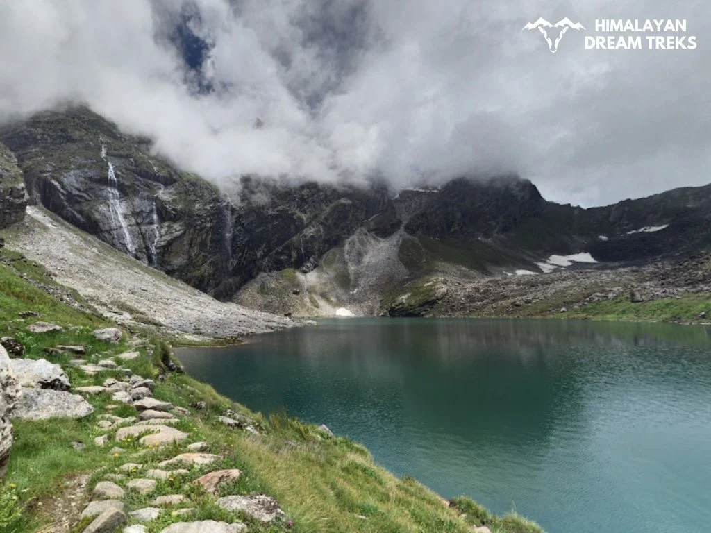 Hemkund lake in Uttarakhand