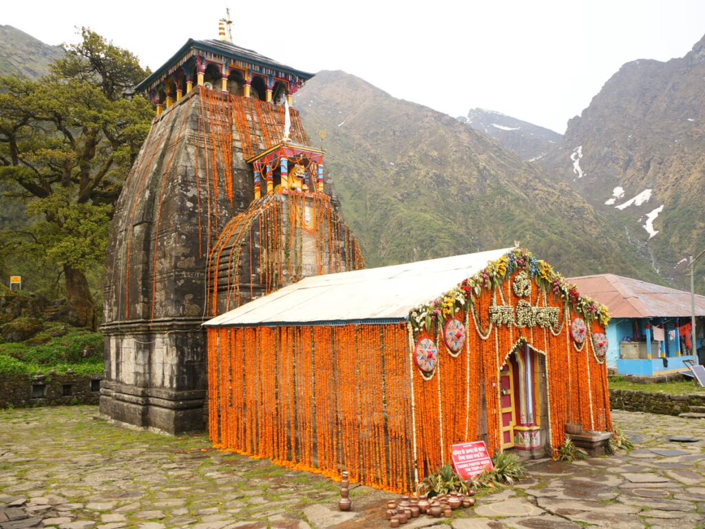 Madhyamaheshwar Temple