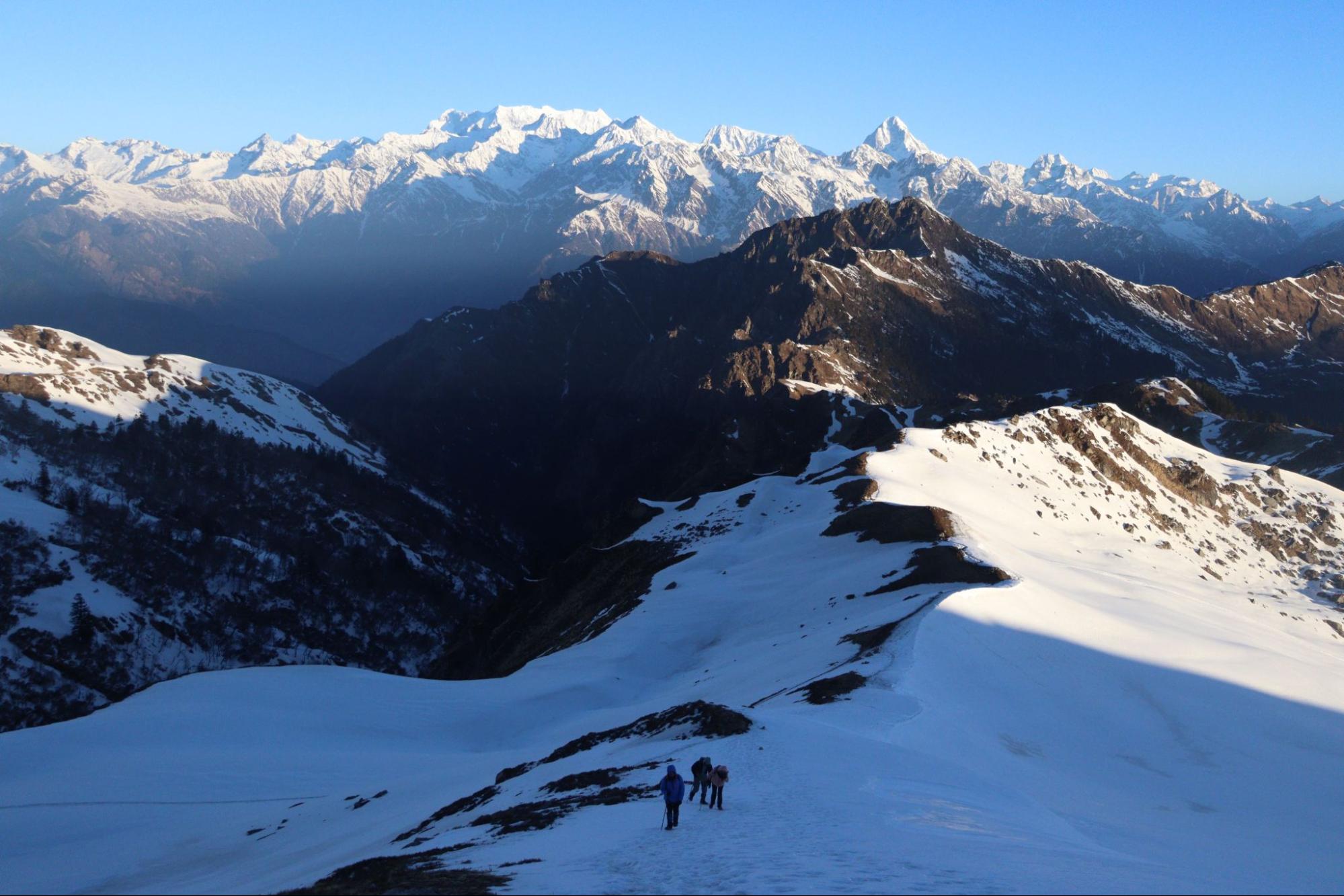 Chaukhamba and Neelkanth visble from Kuari Pass