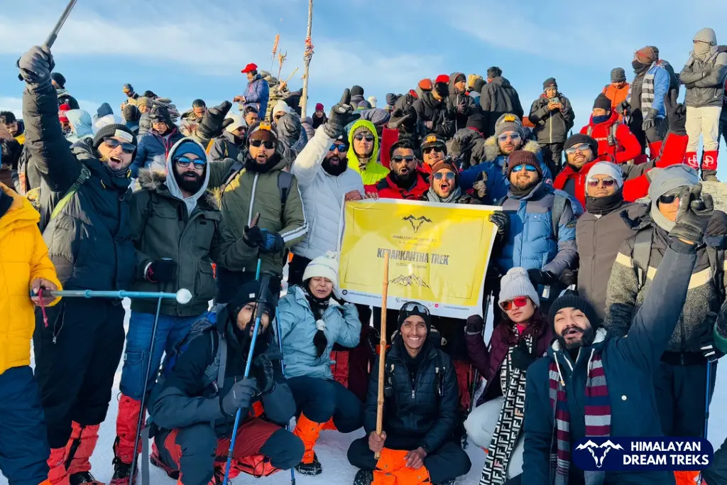 A group of trekkers at Kedarkantha summit