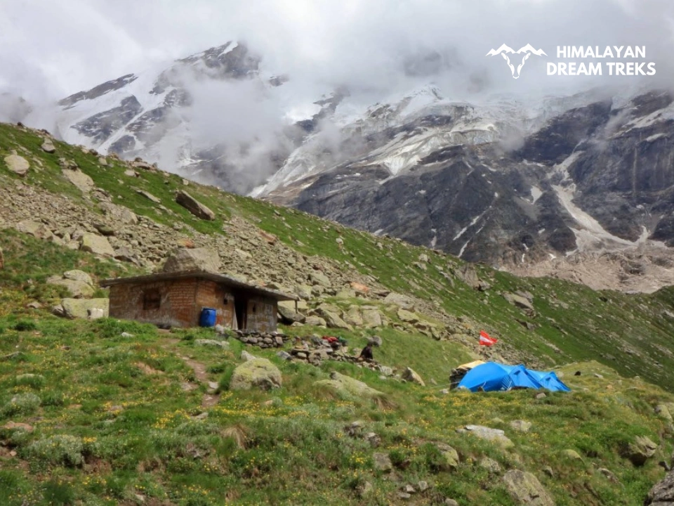 Satopanth Taal trekking path