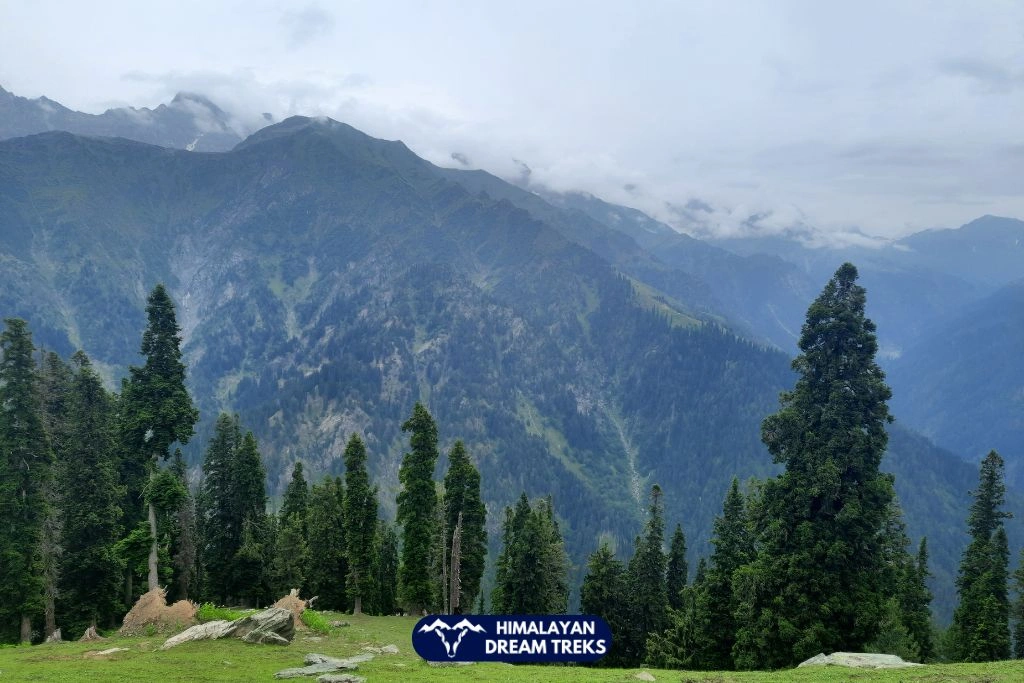 misty mountains view on Kashmir Great Lakes Trek