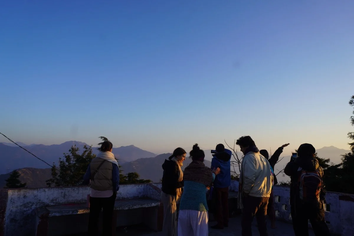People enjoying the view in Kunjapuri
