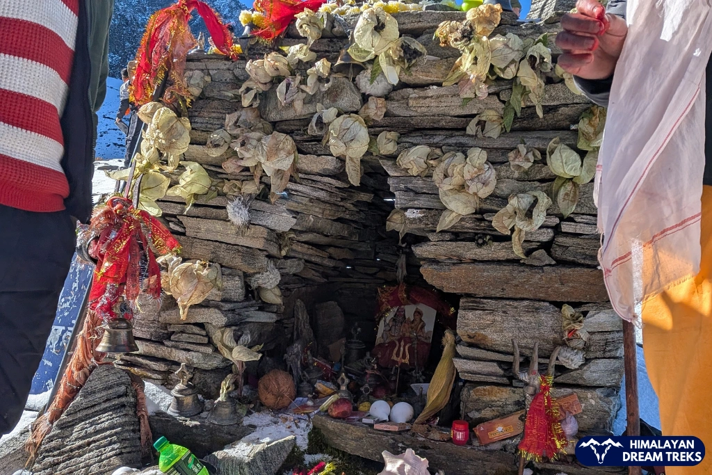 Small temple shrine along the Roopkund Trek route in Uttarakhand