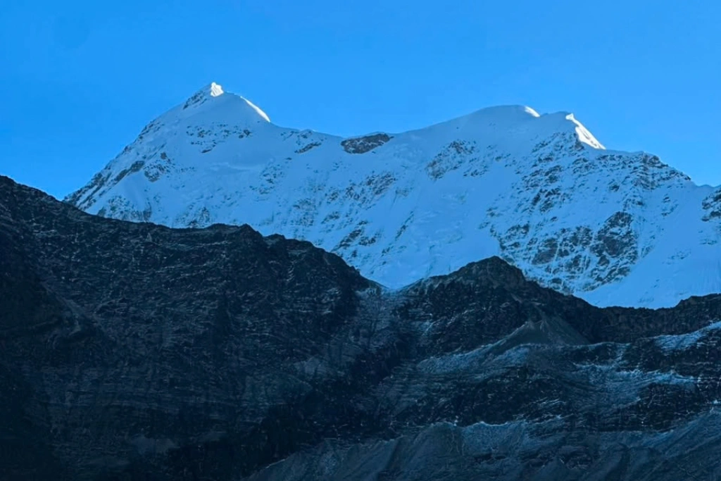 Trishul Peak visible from the Roopkund Trek trail