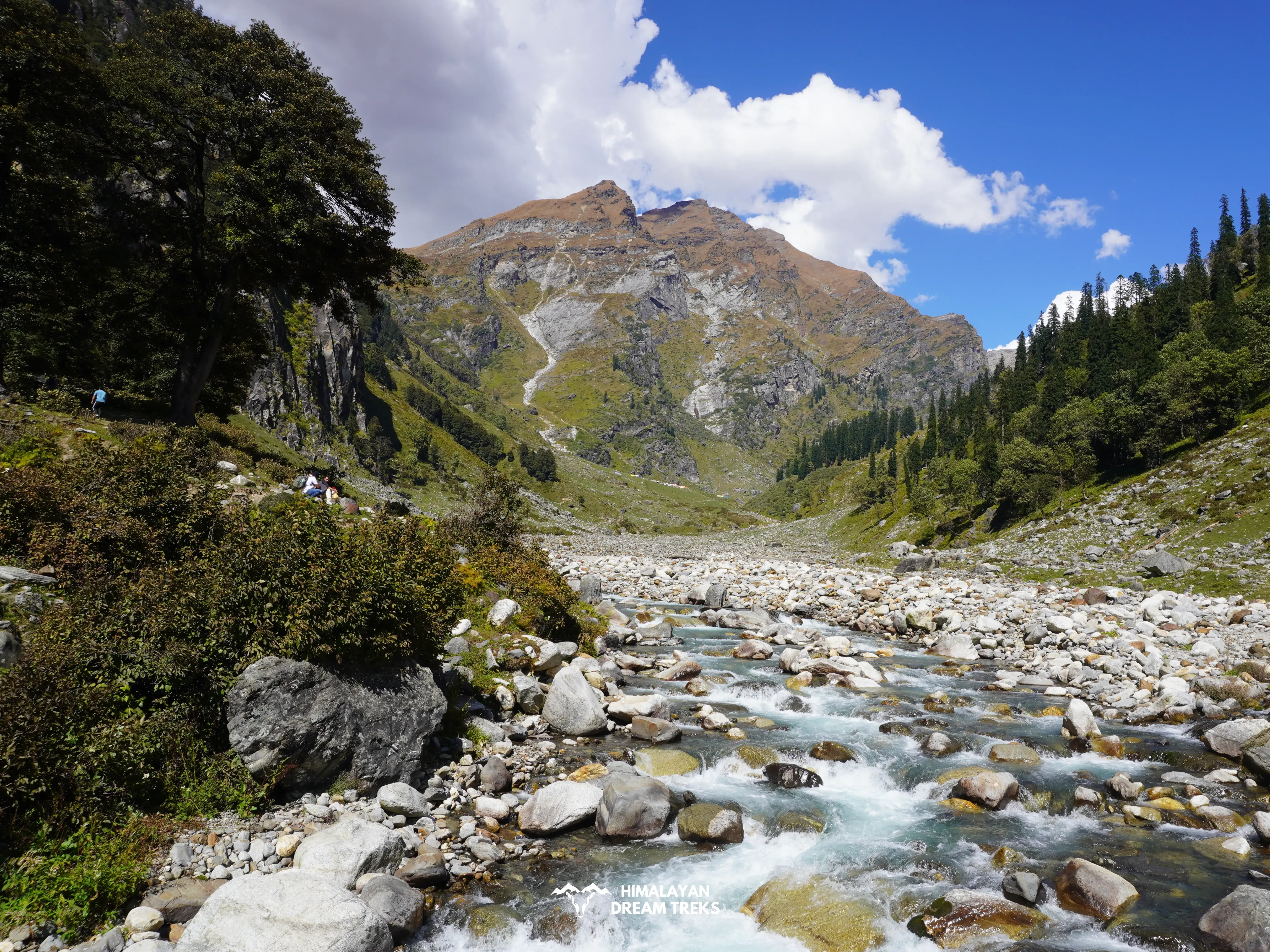 Enroute Hampta Trail